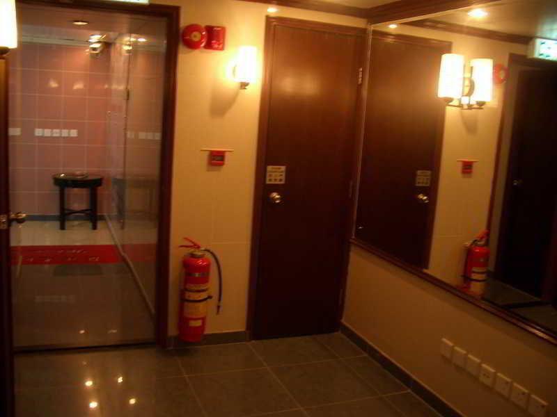 Li'S Chain Hostel Гонконг Экстерьер фото